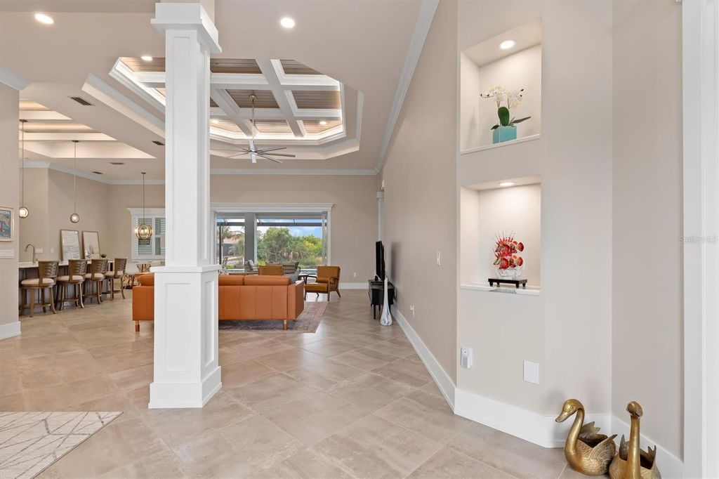 Image 9 of property listing at 15650 MEACHAM CIRCLE, Port Charlotte, FL 33981