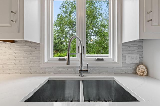 11409 Louisiana Avenue S, Bloomington, MN 55438