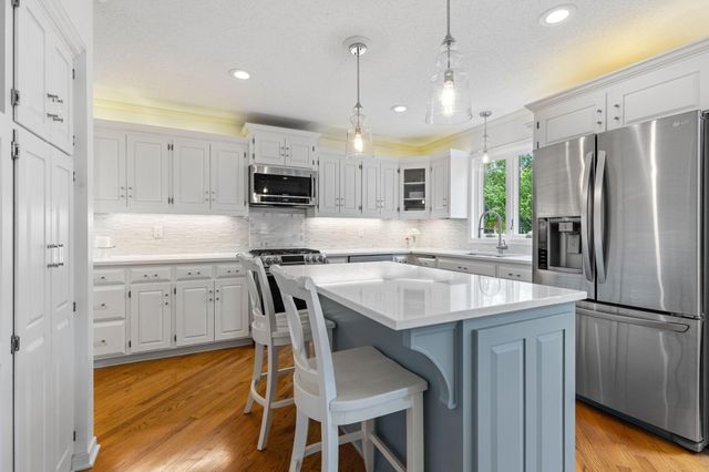 11409 Louisiana Avenue S, Bloomington, MN 55438