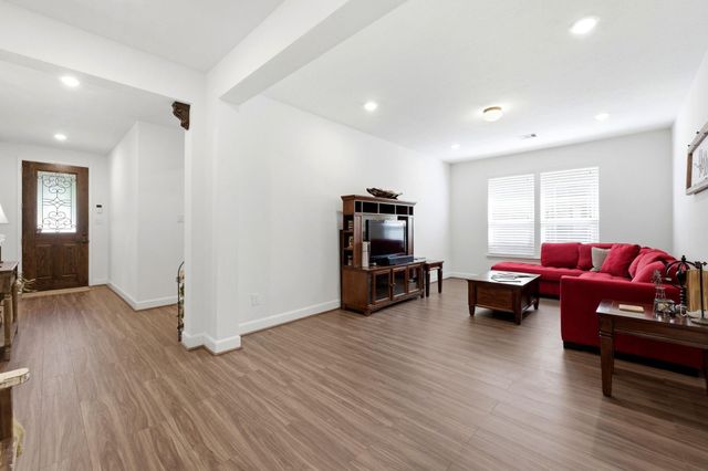 3965 Eagle Nest Lake Lane, Magnolia, TX 77354