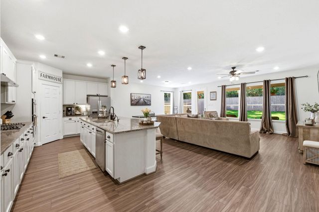 3965 Eagle Nest Lake Lane, Magnolia, TX 77354