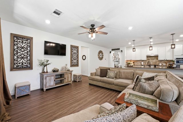 3965 Eagle Nest Lake Lane, Magnolia, TX 77354