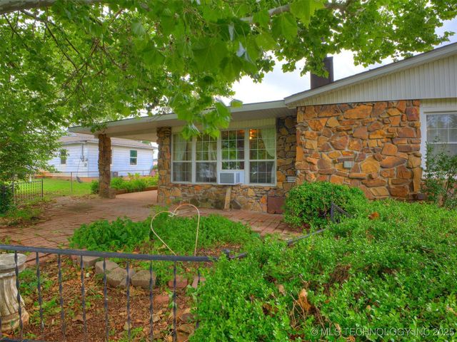 4204 Magnolia Drive, Sand Springs, OK 74063