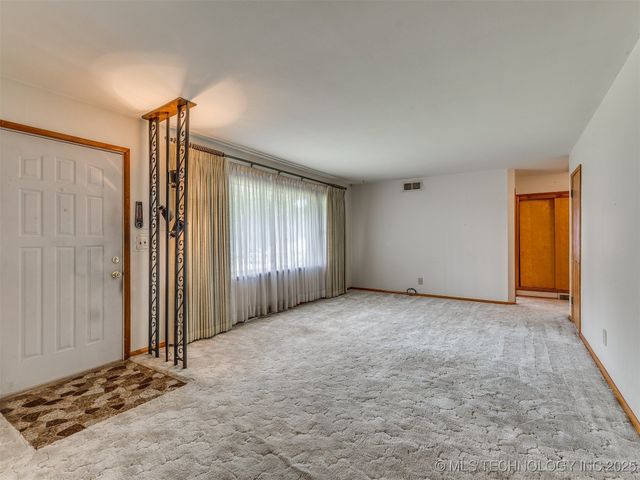 4204 Magnolia Drive, Sand Springs, OK 74063