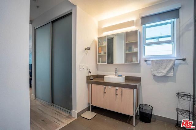 1234 Wilshire Boulevard 330, Los Angeles, CA 90017