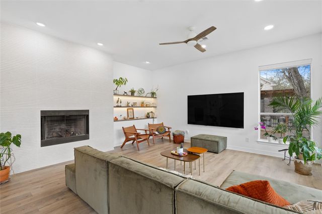 9568 Indigo Brush DR, Austin, TX 78726