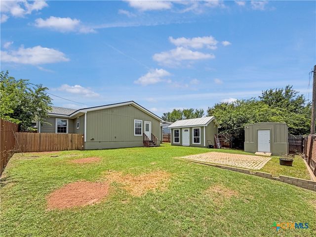 903 Saunders Street, Gatesville, TX 76528