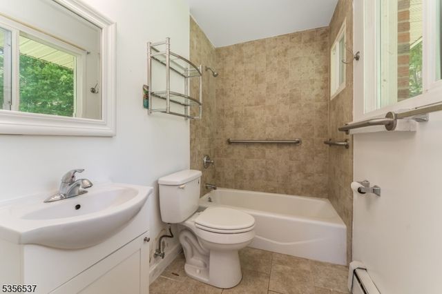 309 2Nd St, Hackettstown Town, NJ 07840