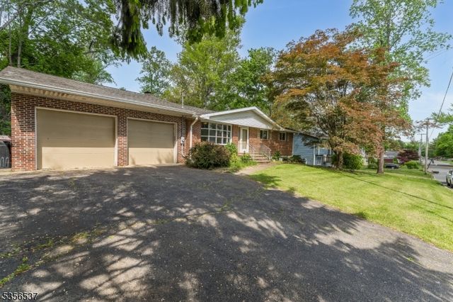 309 2Nd St, Hackettstown Town, NJ 07840
