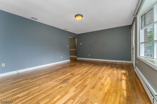 309 2Nd St, Hackettstown Town, NJ 07840