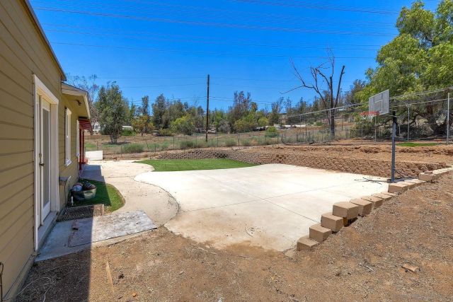 10859 Valle Vista, Lakeside, CA 92040