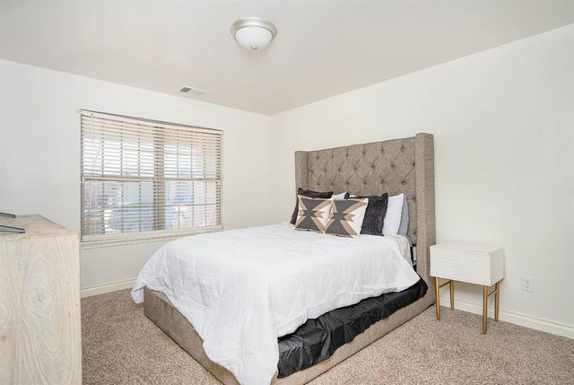 409 Scully Road, Yukon, OK 73099