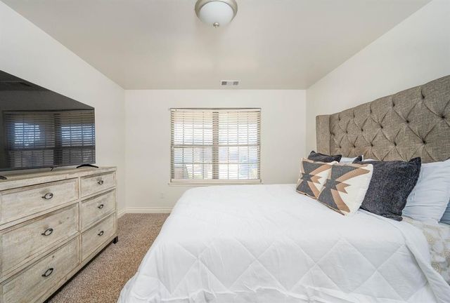 409 Scully Road, Yukon, OK 73099