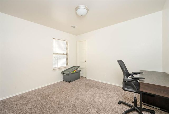 409 Scully Road, Yukon, OK 73099