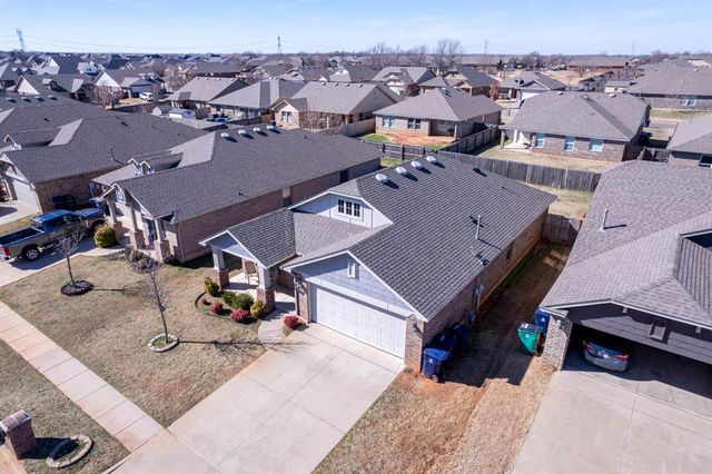 409 Scully Road, Yukon, OK 73099