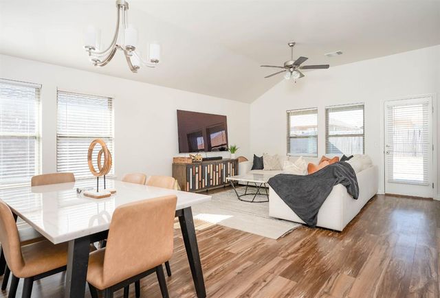 409 Scully Road, Yukon, OK 73099