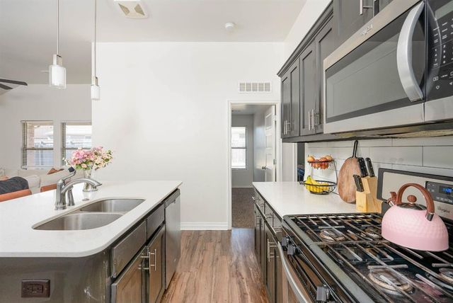 409 Scully Road, Yukon, OK 73099