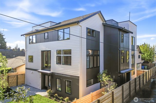 326 NW 80th Street, Seattle, WA 98117