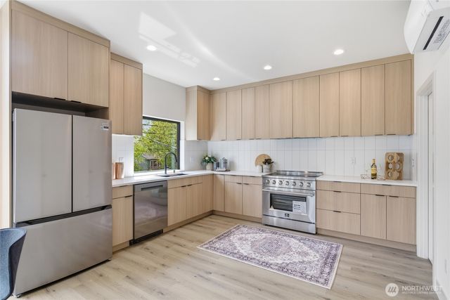 326 NW 80th Street, Seattle, WA 98117
