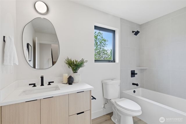 326 NW 80th Street, Seattle, WA 98117