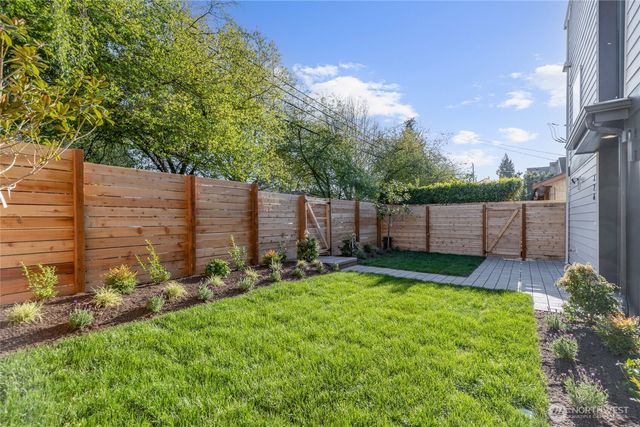 326 NW 80th Street, Seattle, WA 98117