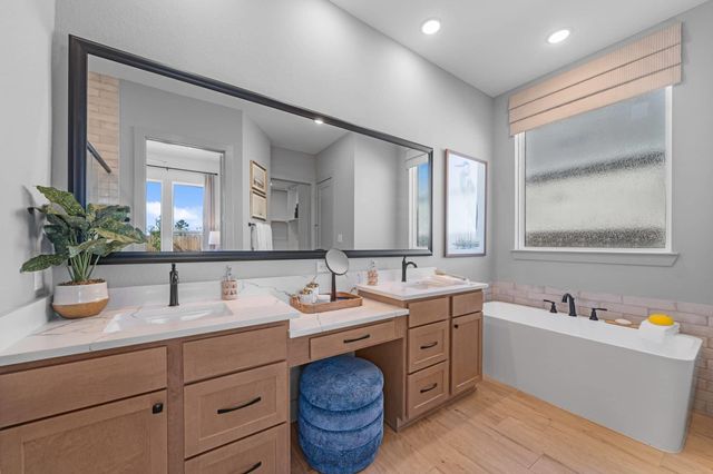 208 Montecido DR, Liberty Hill, TX 78642