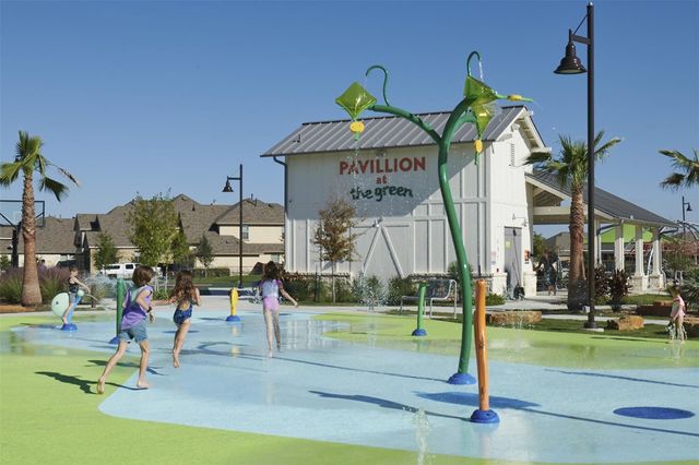 208 Montecido DR, Liberty Hill, TX 78642