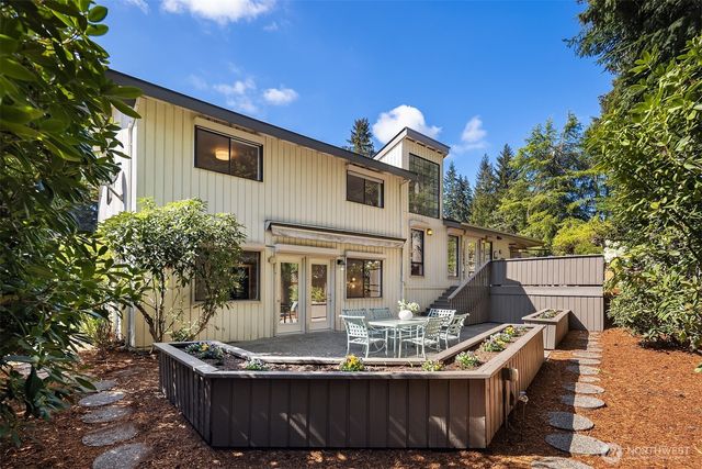 14116 NE 62nd Street, Redmond, WA 98052