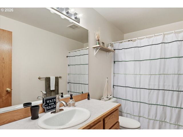 3307 Ne 166TH Ave, Vancouver, WA 98682