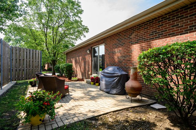 4638 W Orchard View Court, Alsip, IL 60803