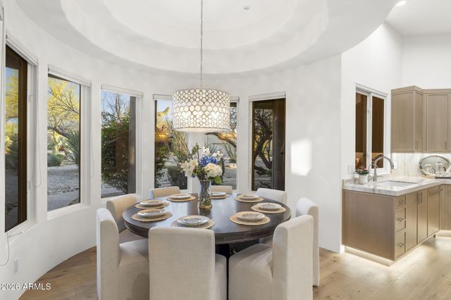 9706 E MARK Lane, Scottsdale, AZ 85262