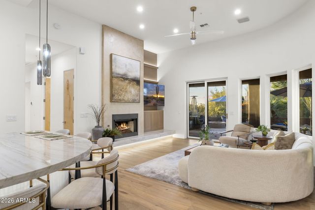 9706 E MARK Lane, Scottsdale, AZ 85262