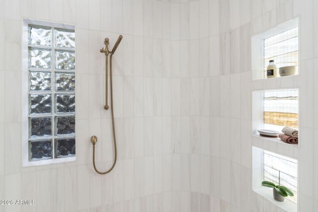 9706 E MARK Lane, Scottsdale, AZ 85262