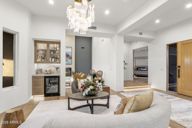 9706 E MARK Lane, Scottsdale, AZ 85262