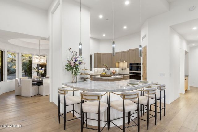 9706 E MARK Lane, Scottsdale, AZ 85262