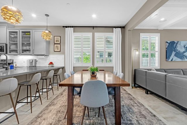 5114 Summerfaire Dr, Roseville, CA 95747