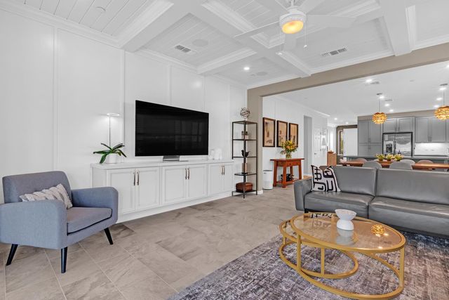 5114 Summerfaire Dr, Roseville, CA 95747