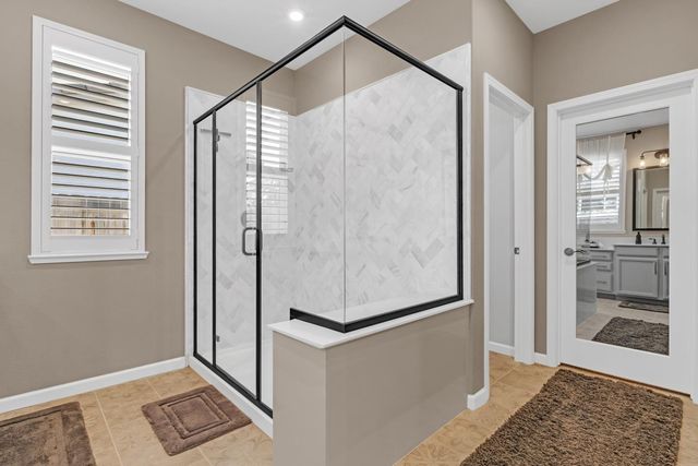 5114 Summerfaire Dr, Roseville, CA 95747