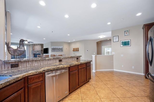 814 Dove Ln, Ione, CA 95640