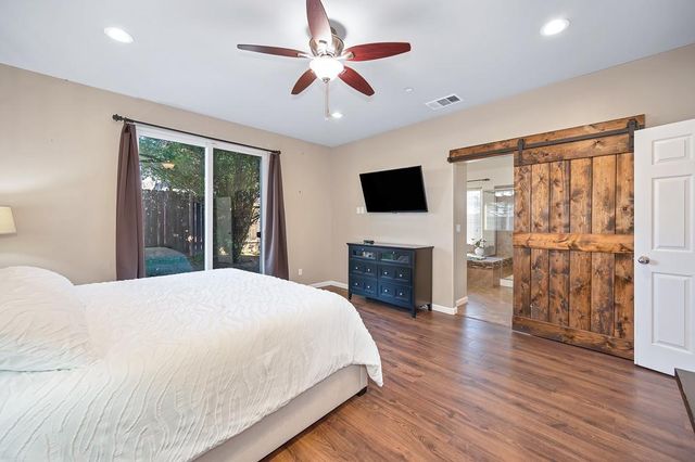 814 Dove Ln, Ione, CA 95640