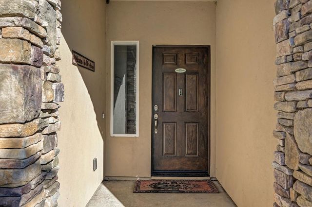 814 Dove Ln, Ione, CA 95640