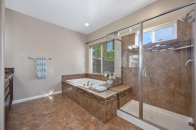 814 Dove Ln, Ione, CA 95640