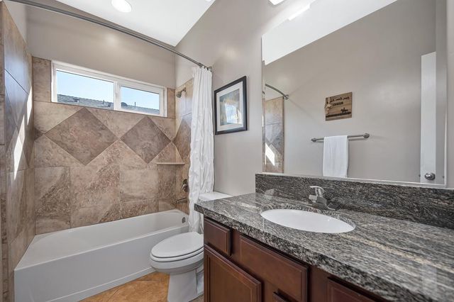 814 Dove Ln, Ione, CA 95640