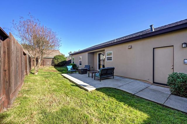 814 Dove Ln, Ione, CA 95640