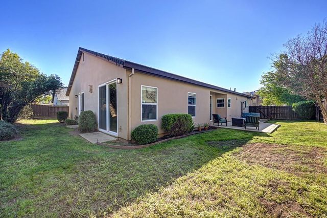 814 Dove Ln, Ione, CA 95640