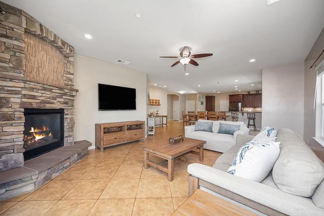 814 Dove Ln, Ione, CA 95640