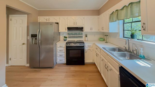 2020 DIANE LANE, Alabaster, AL 35007