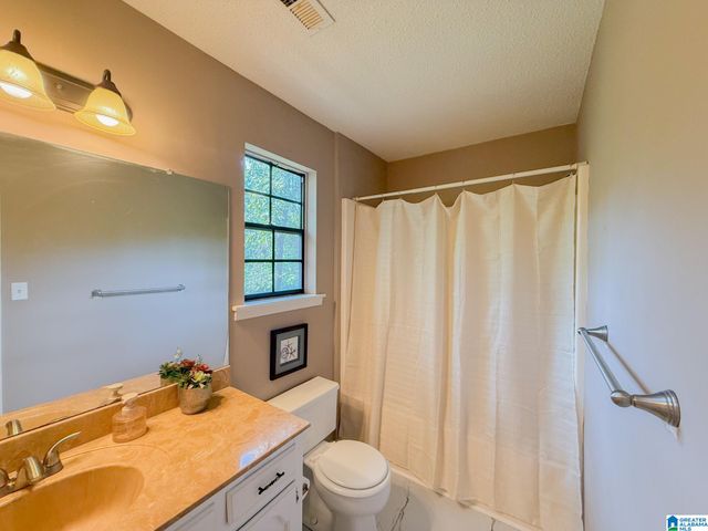 2020 DIANE LANE, Alabaster, AL 35007