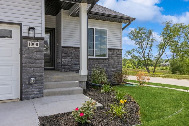 1000 Switchgrass Lane, Ely, IA 52227