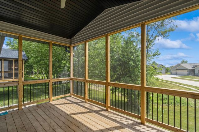 1000 Switchgrass Lane, Ely, IA 52227